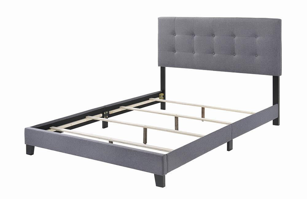 G305747 Queen Bed