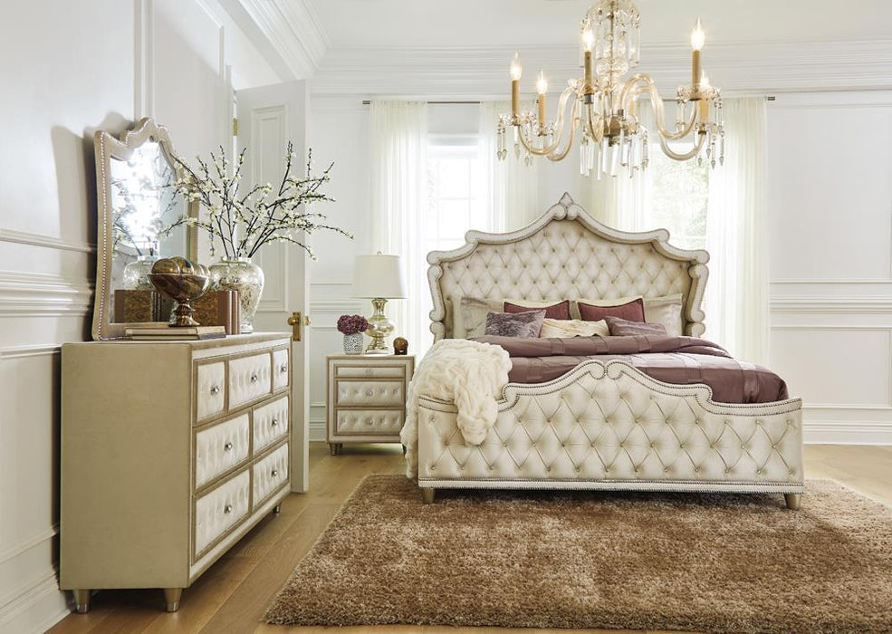 223521Q QUEEN BED